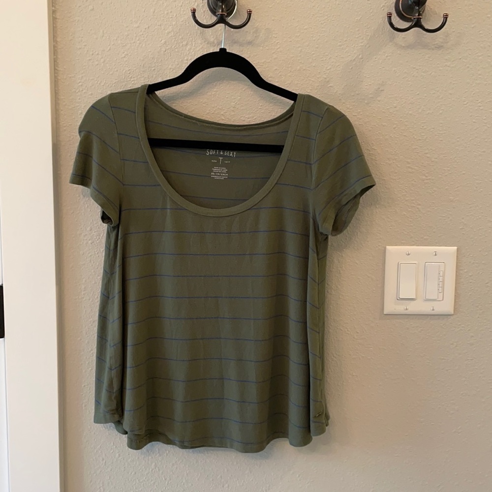American Eagle shirt!